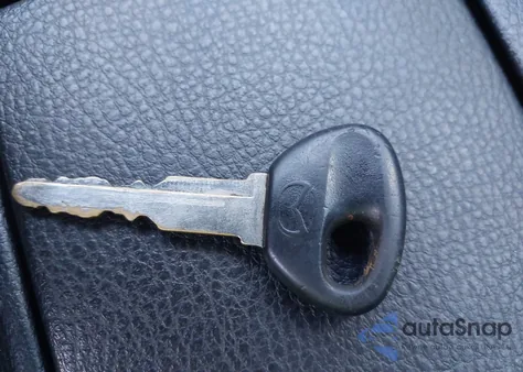 2004 Mazda 6 S z USA, uszkodzony, nr VIN 1YVHP80D945N15582